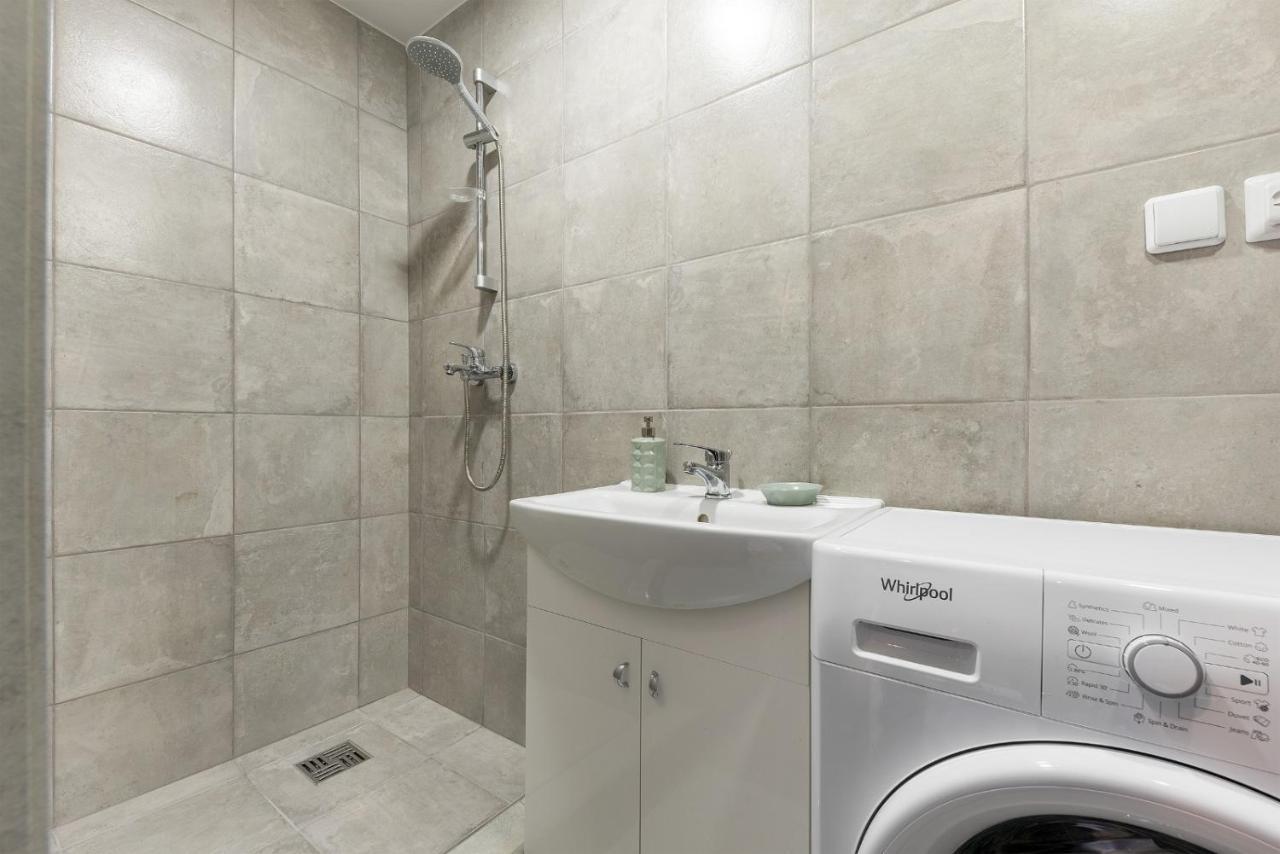 Shanghai Banzai Family Apartment Вильнюс Экстерьер фото